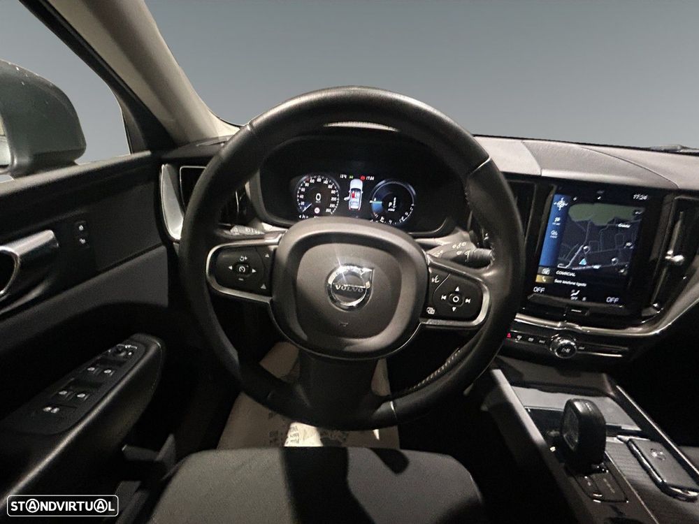 Volvo XC 60 2.0 T8 PHEV Momentum AWD - 13