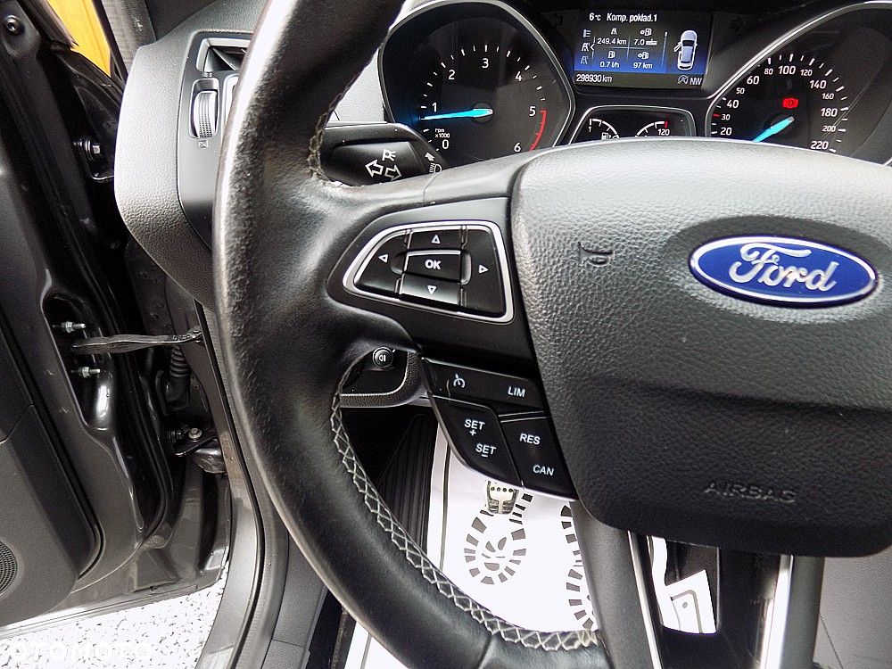 Ford Kuga 2.0 TDCi 2x4 ST-Line - 13