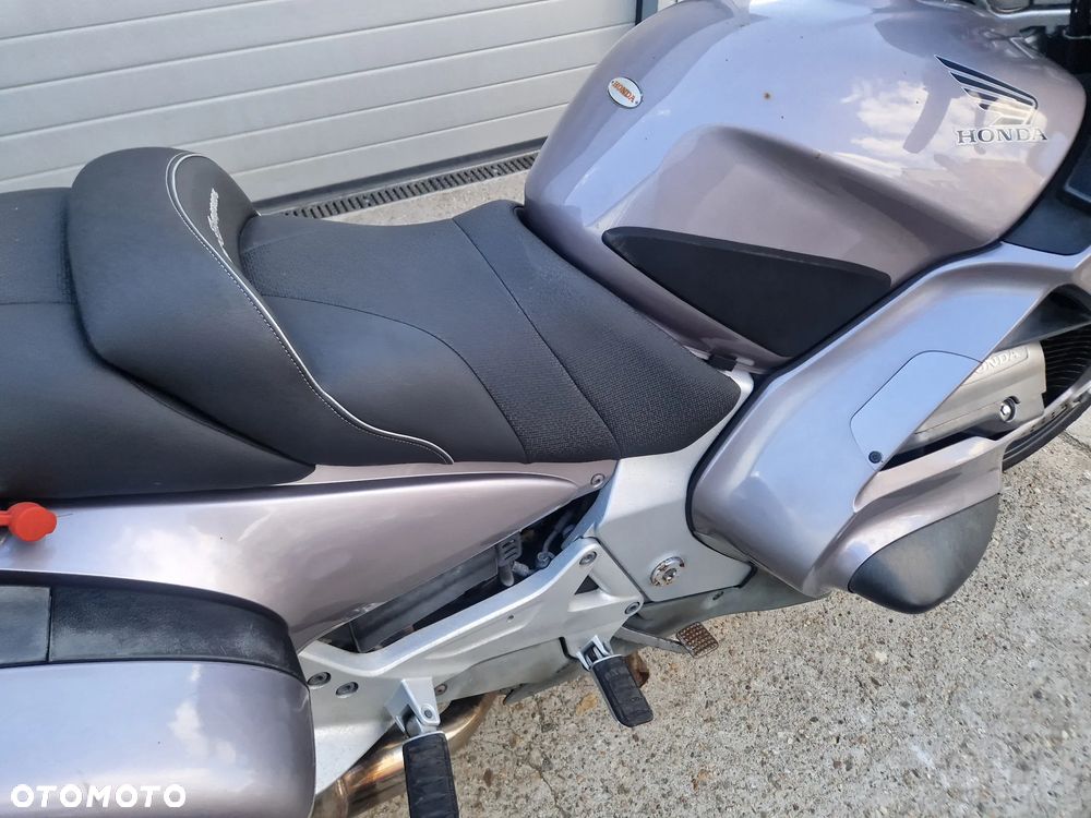 Honda ST - 19
