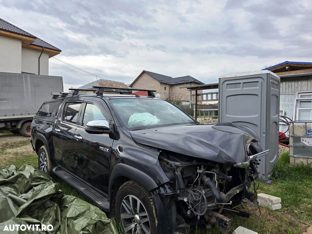 Toyota HILUX - 3