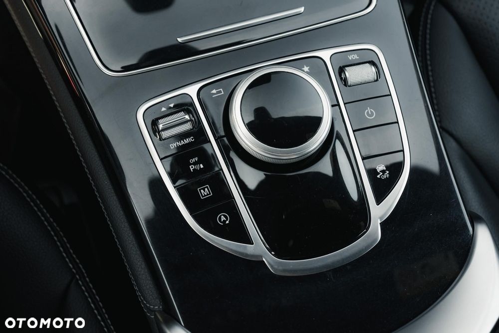 Mercedes-Benz GLC 220 d 4-Matic - 24