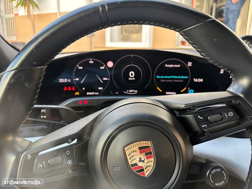 Porsche Taycan Standard - 11