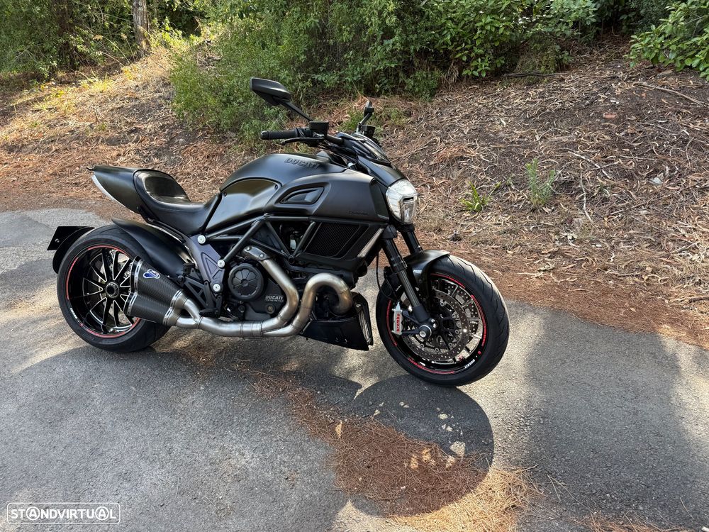 Ducati Diavel 1200 Darck - 4