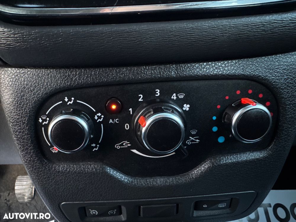 Dacia Lodgy Blue dCi 115 Comfort - 23