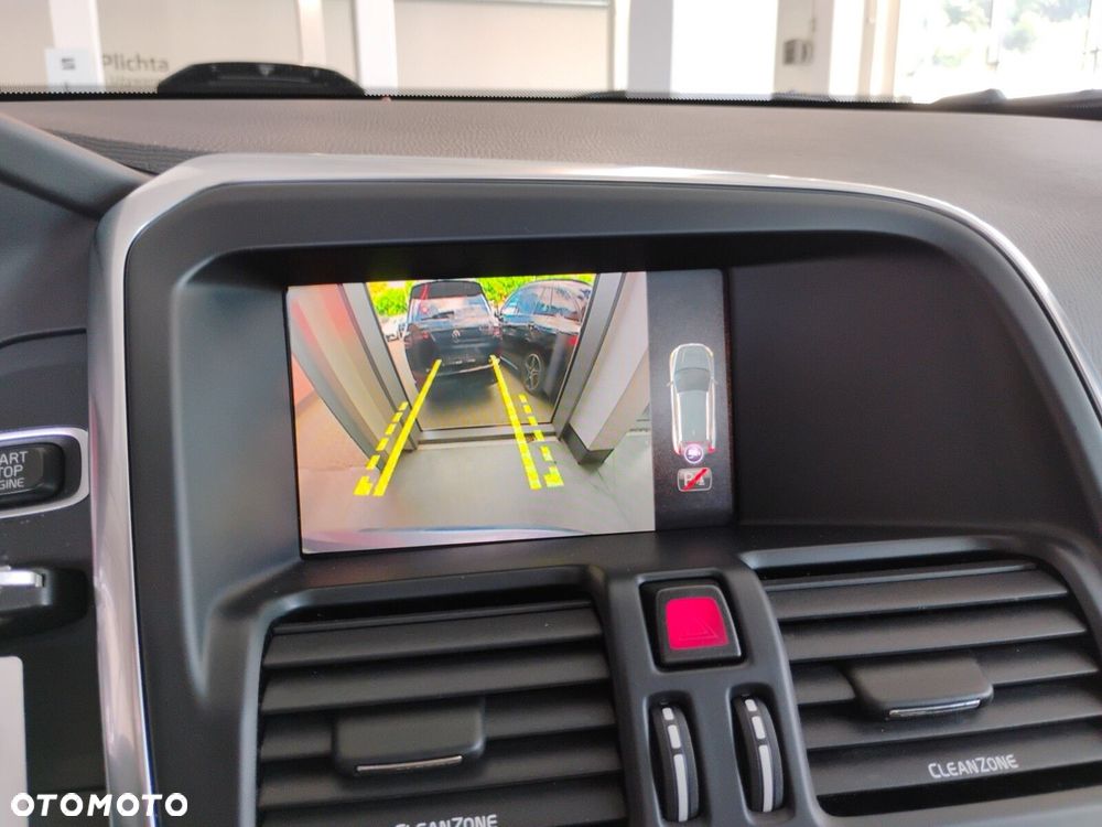 Volvo XC 60 - 24