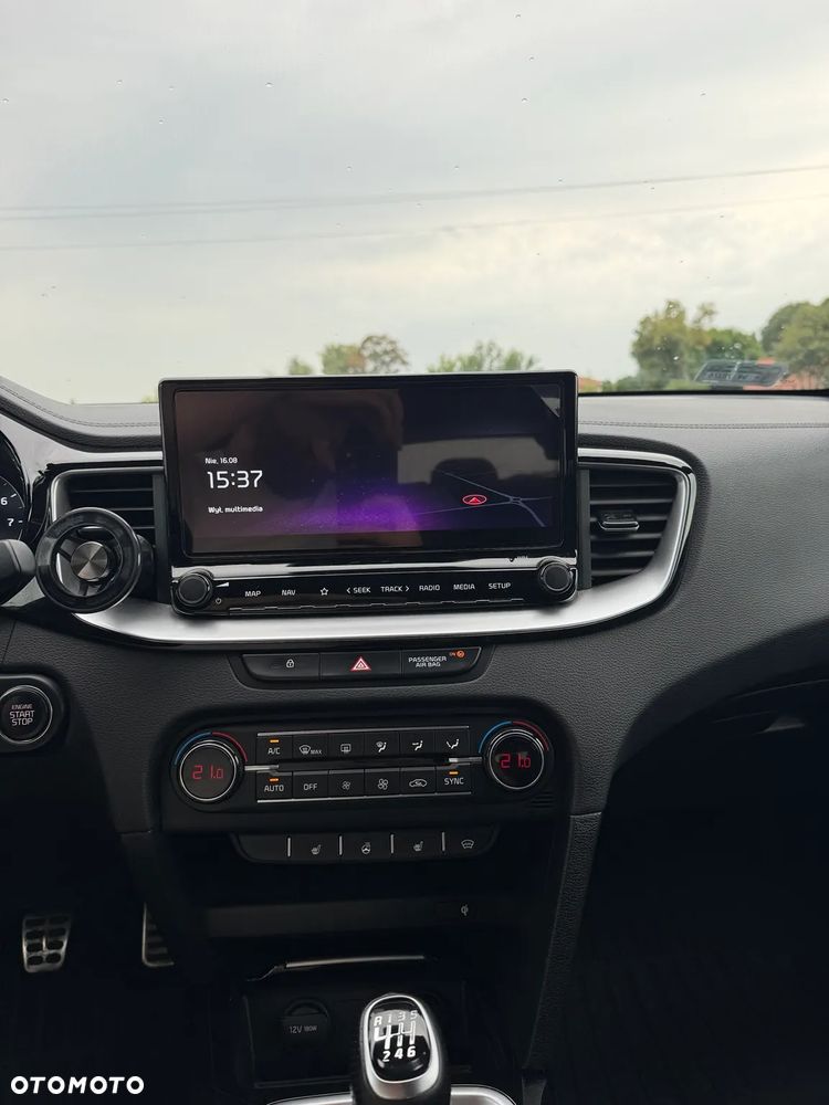 Kia ProCeed 1.5 T-GDI GT Line - 9