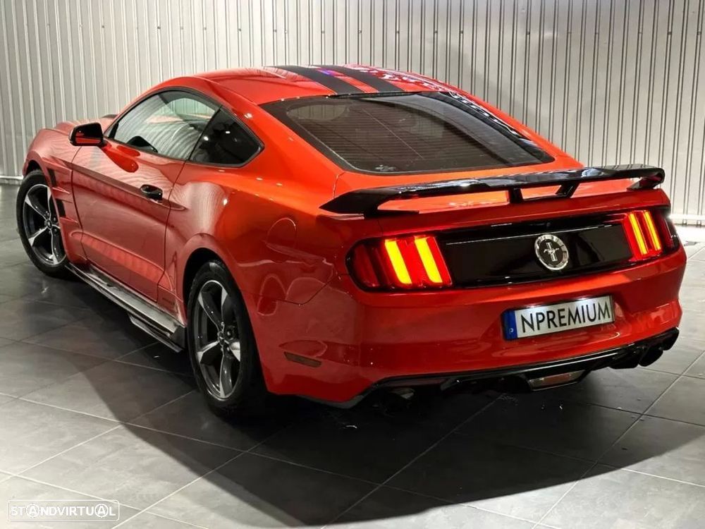 Ford Mustang - 42