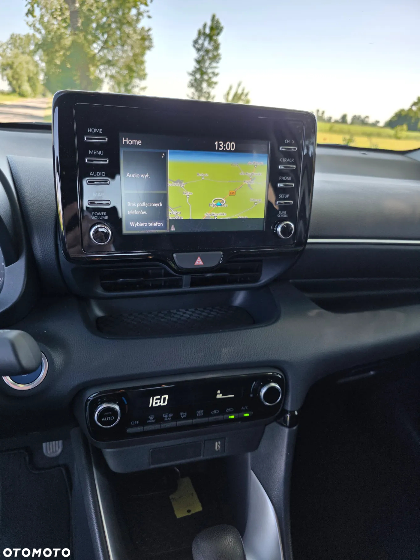 Toyota Yaris Hybrid 1.5 Style - 8