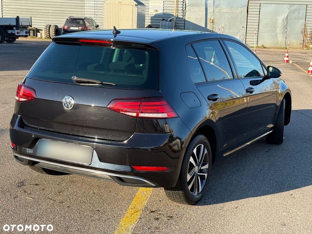 Volkswagen Golf - 18