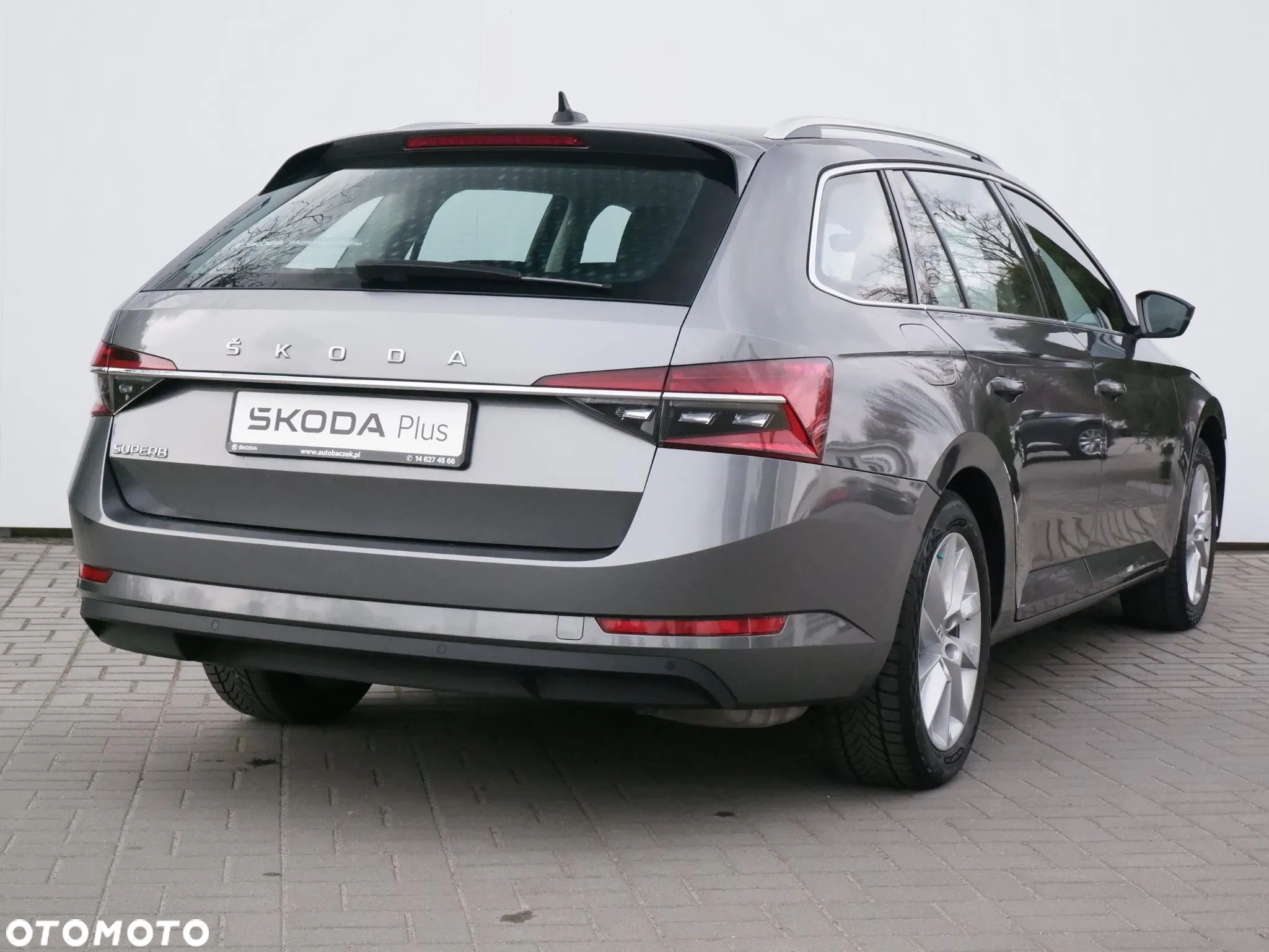 Skoda Superb 2.0 TSI Ambition DSG - 6