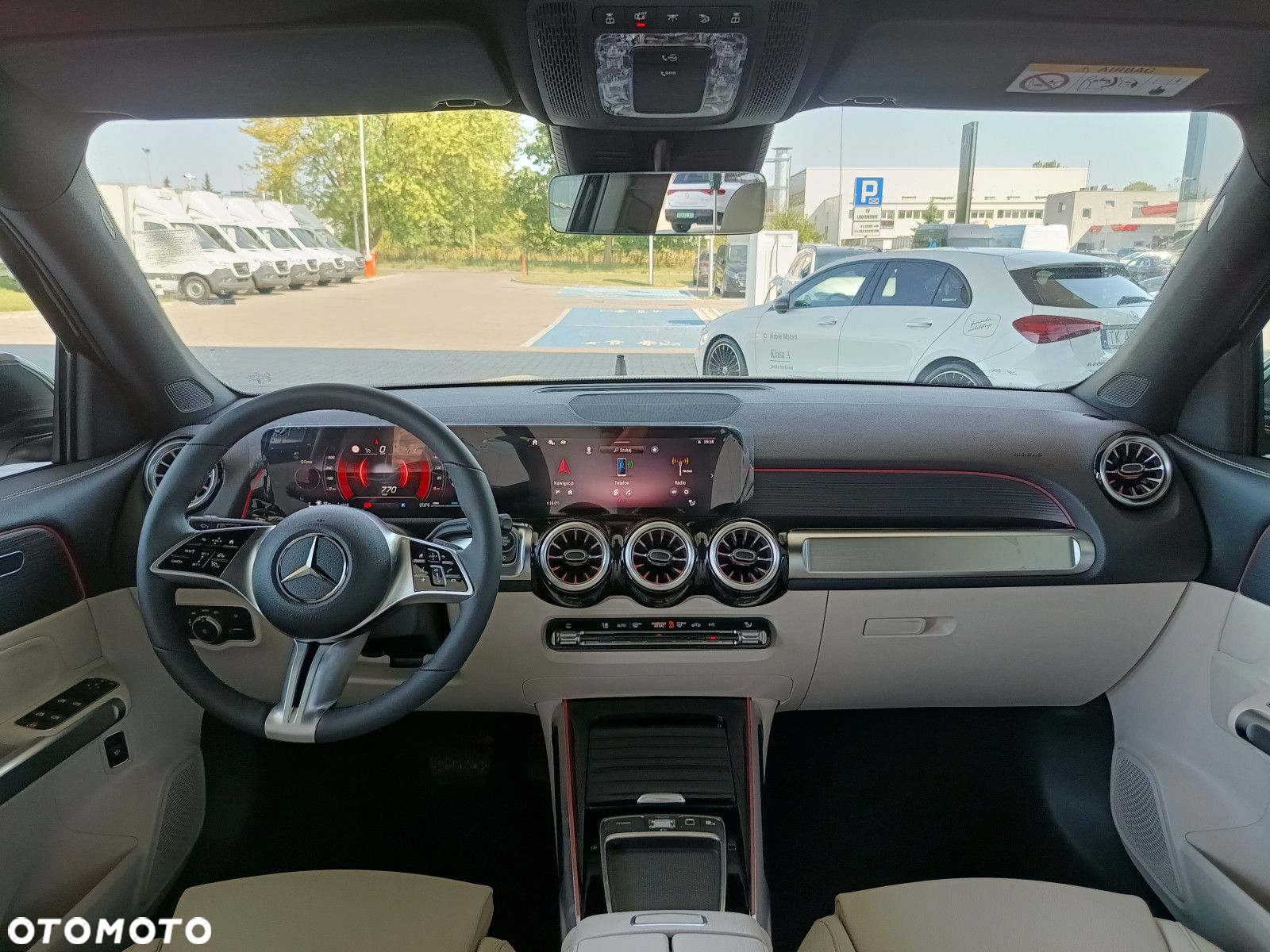 Mercedes-Benz GLB - 21