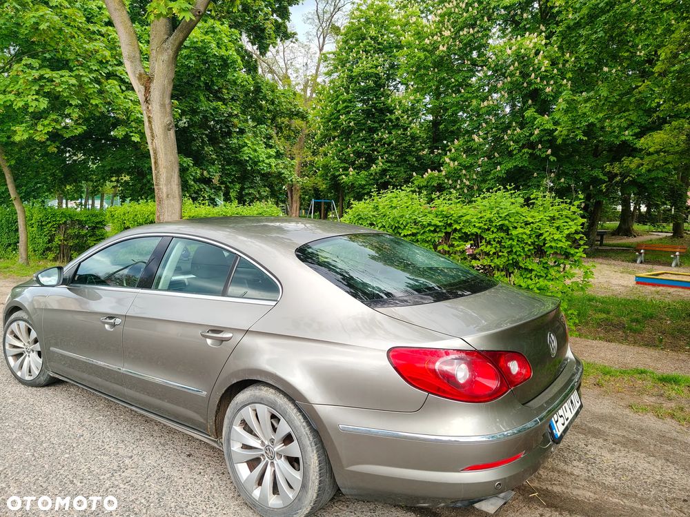 Volkswagen Passat 1.8 TSI Comfortline - 3
