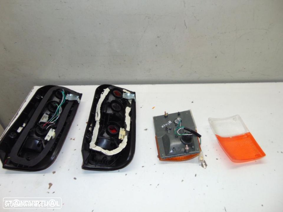 Toyota Hiace farolins - 4