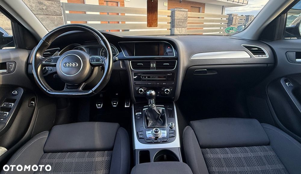 Audi A4 Avant 2.0 TDI DPF clean diesel S line Sportpaket - 7