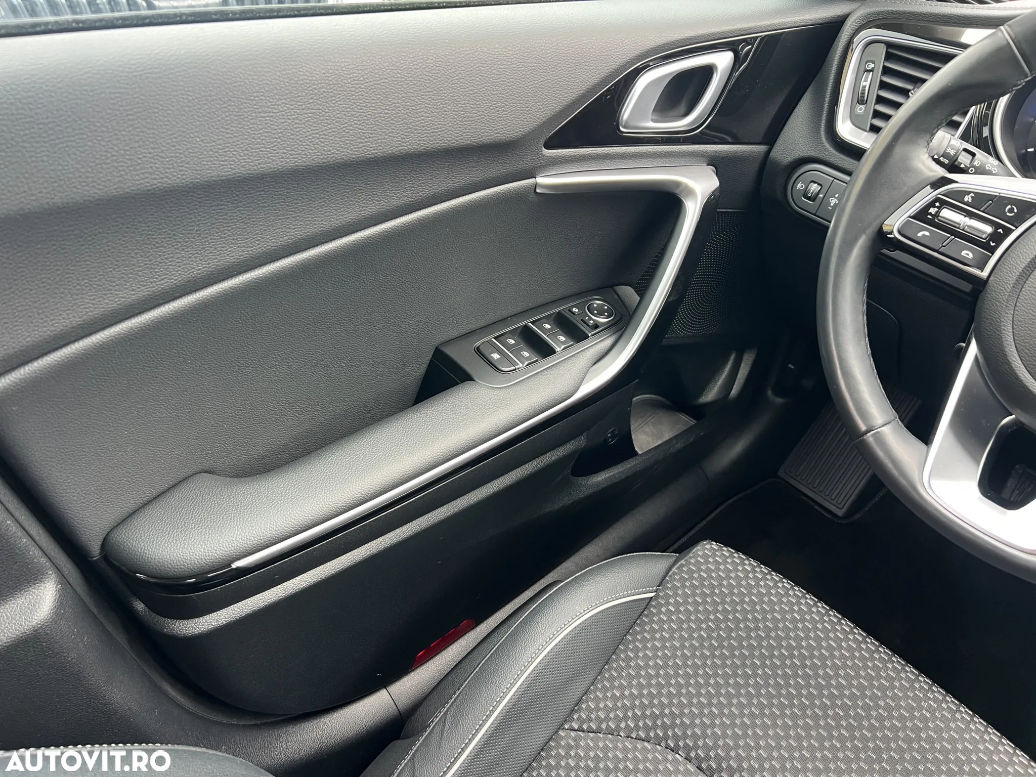 Kia XCeed 1.6 GDI DCT6 OPF Plug-in-Hybrid VISION - 15