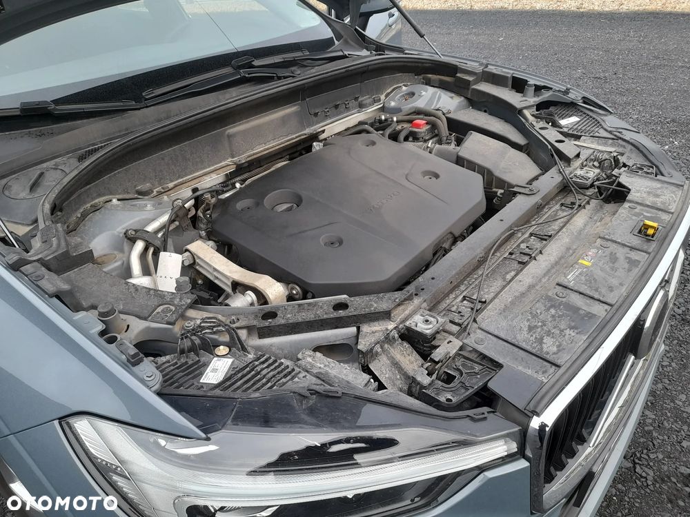 Volvo XC 60 D4 Momentum Pro - 16