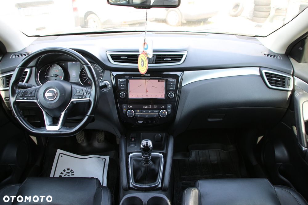 Nissan Qashqai 1.3 DIG-T N-Connecta - 18