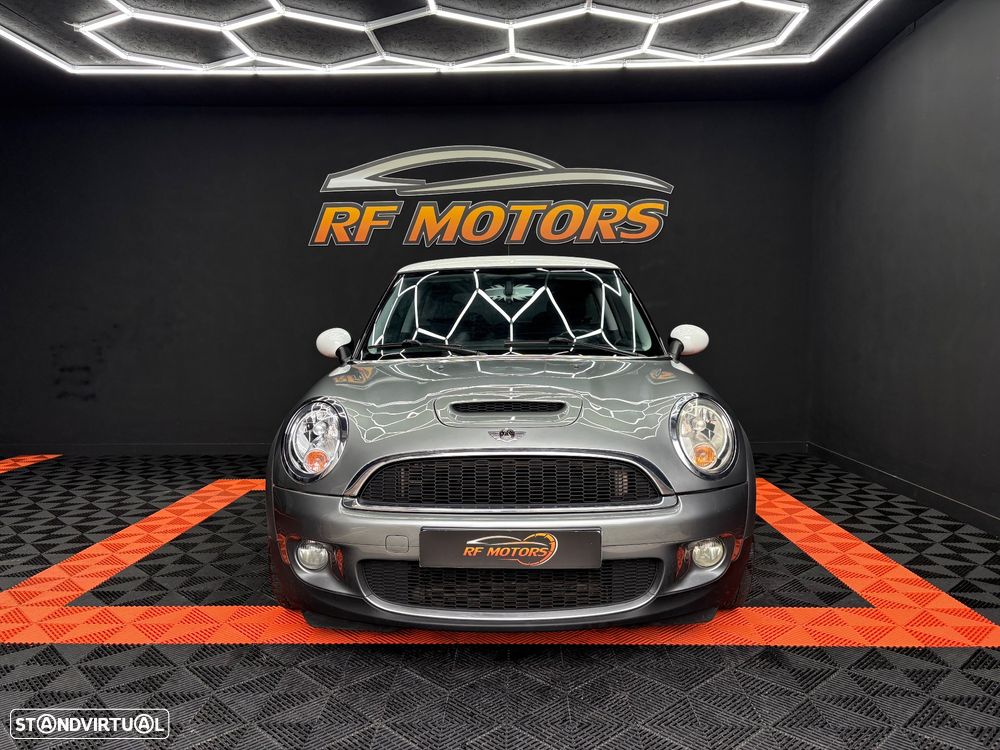 MINI 3 Portas Cooper S - 2