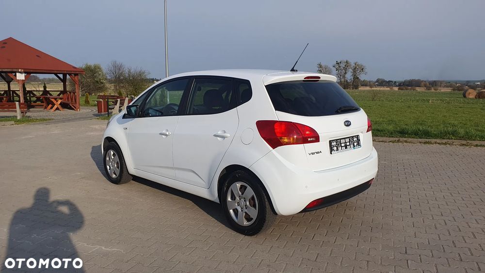 Kia Venga 1.4 CVVT Edition 7 - 3