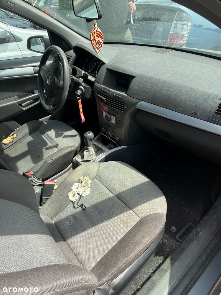 Opel Astra H na części - 5