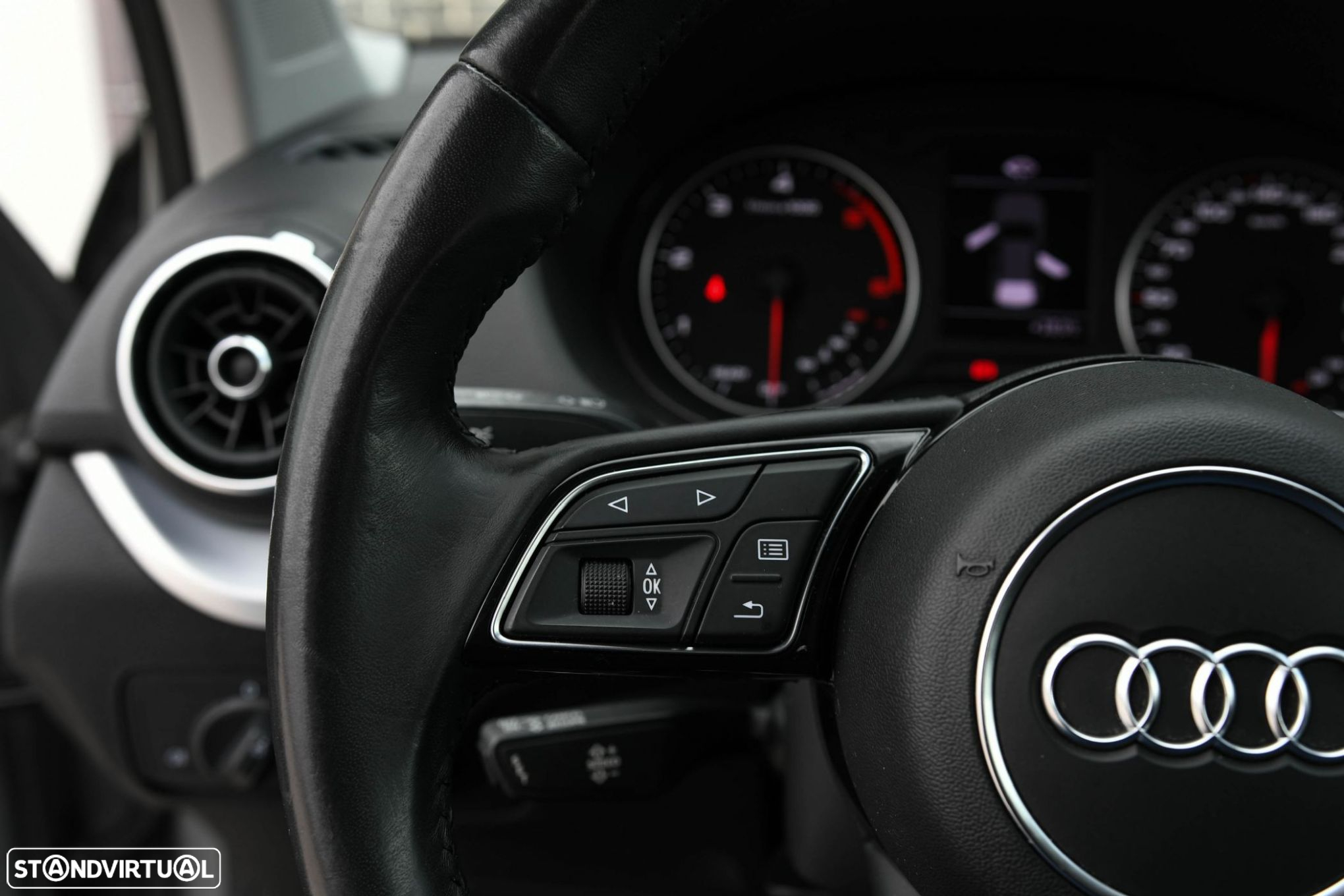 Audi Q2 30 TDI Sport - 19