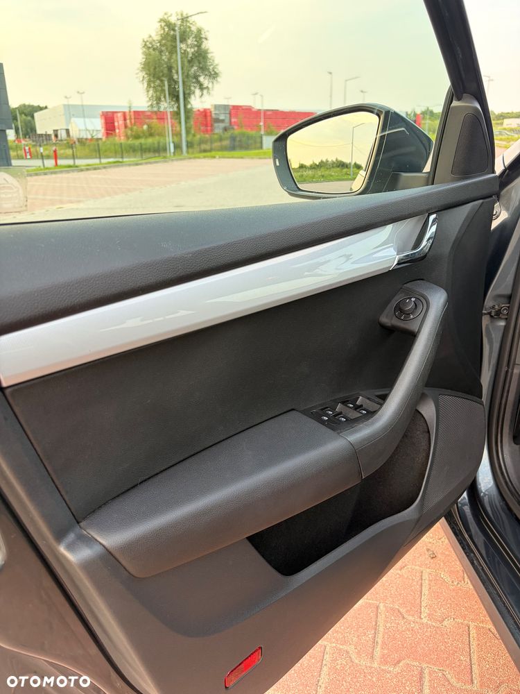 Skoda Octavia 1.4 TSI Ambition - 23