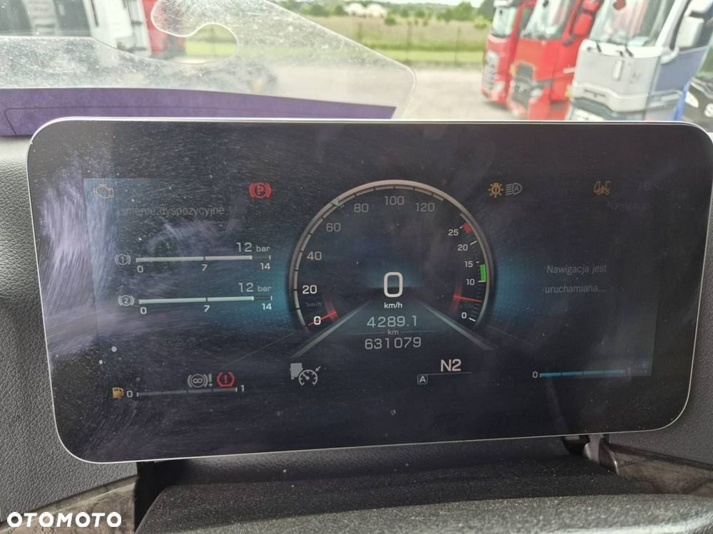 Mercedes-Benz actros - 19