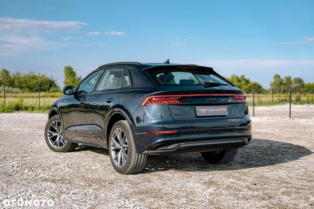 Audi Q8 - 7