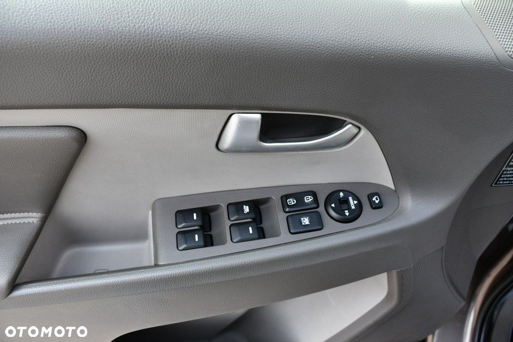 Kia Sportage 1.7 CRDI 2WD Attract - 34