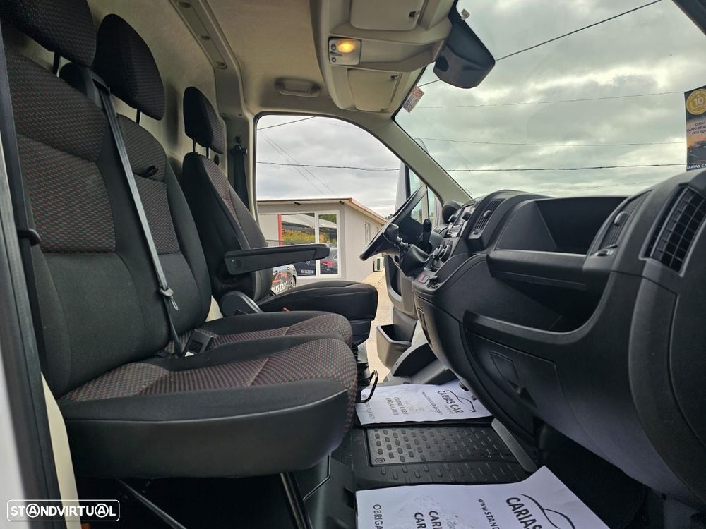 Citroën Jumper 2.2 BlueHDi 30 L2H2 - 12