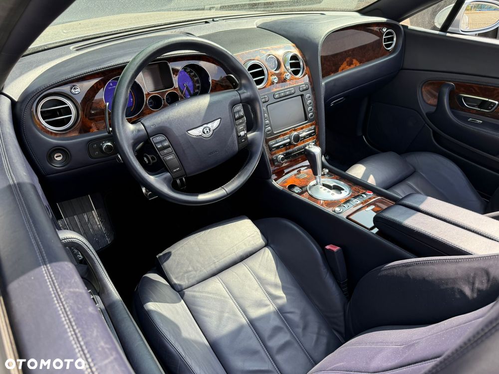 Bentley Continental GT Standard - 13