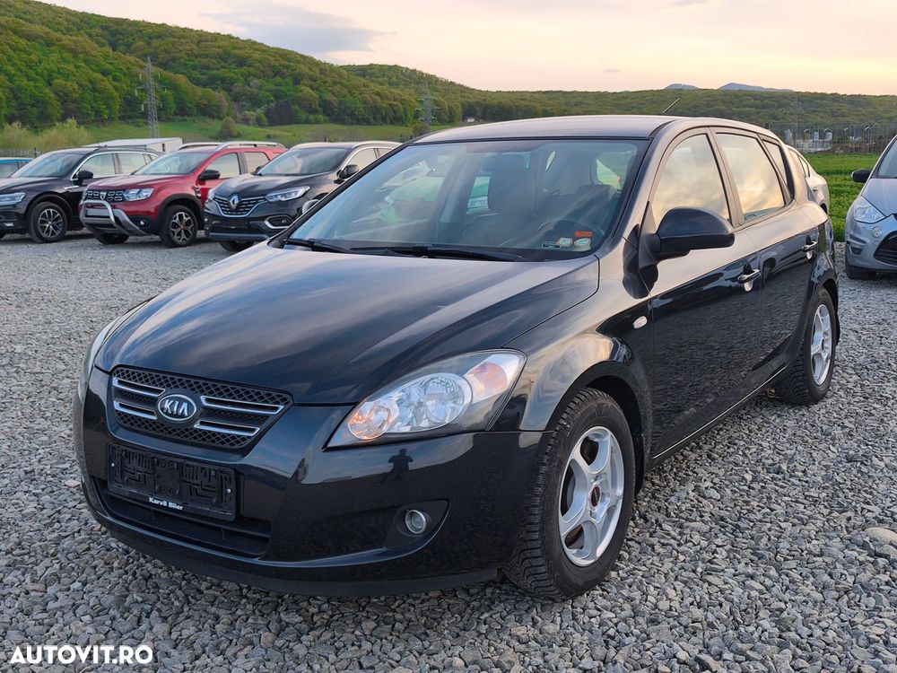 Kia Ceed - 7