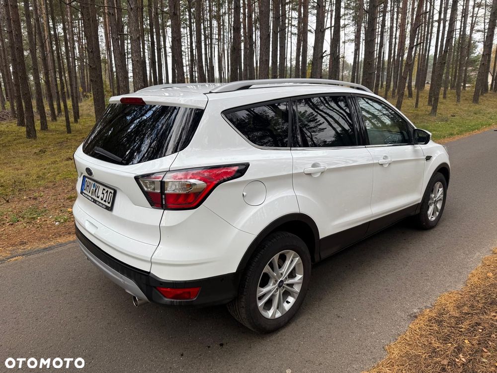 Ford Kuga 2.0 TDCi 2x4 Titanium - 6