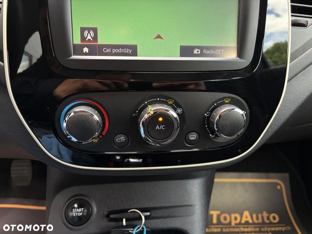 Renault Captur - 28