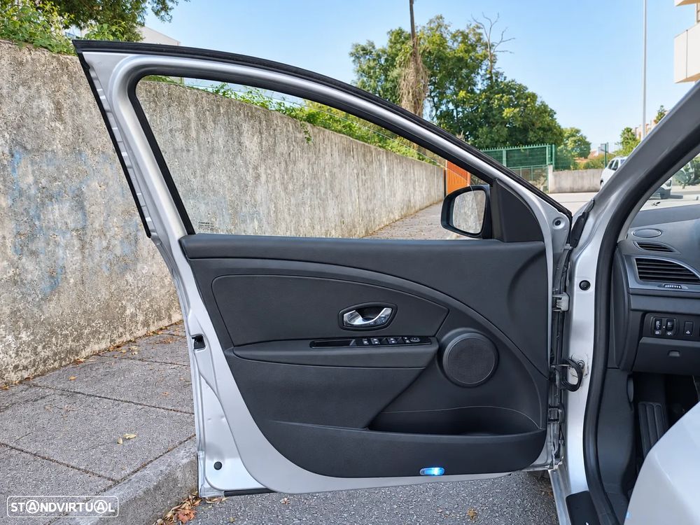 Renault Mégane Sport Tourer ENERGY dCi 110 Start & Stopp Dynamique - 18