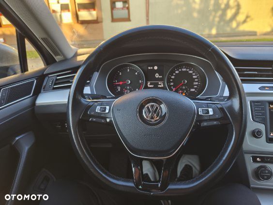 Volkswagen Passat 2.0 TDI BMT Comfortline - 15