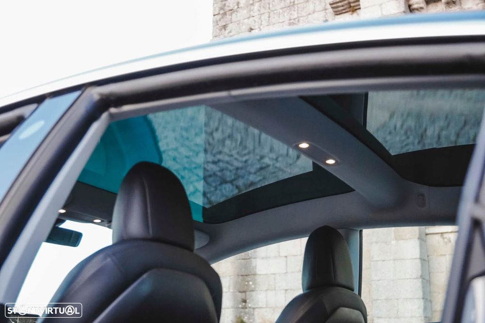 Tesla Model 3 Standard RWD Plus - 27