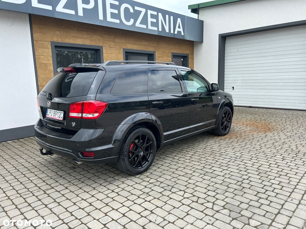 Fiat Freemont 2.0 Multijet Black Code AWD - 4