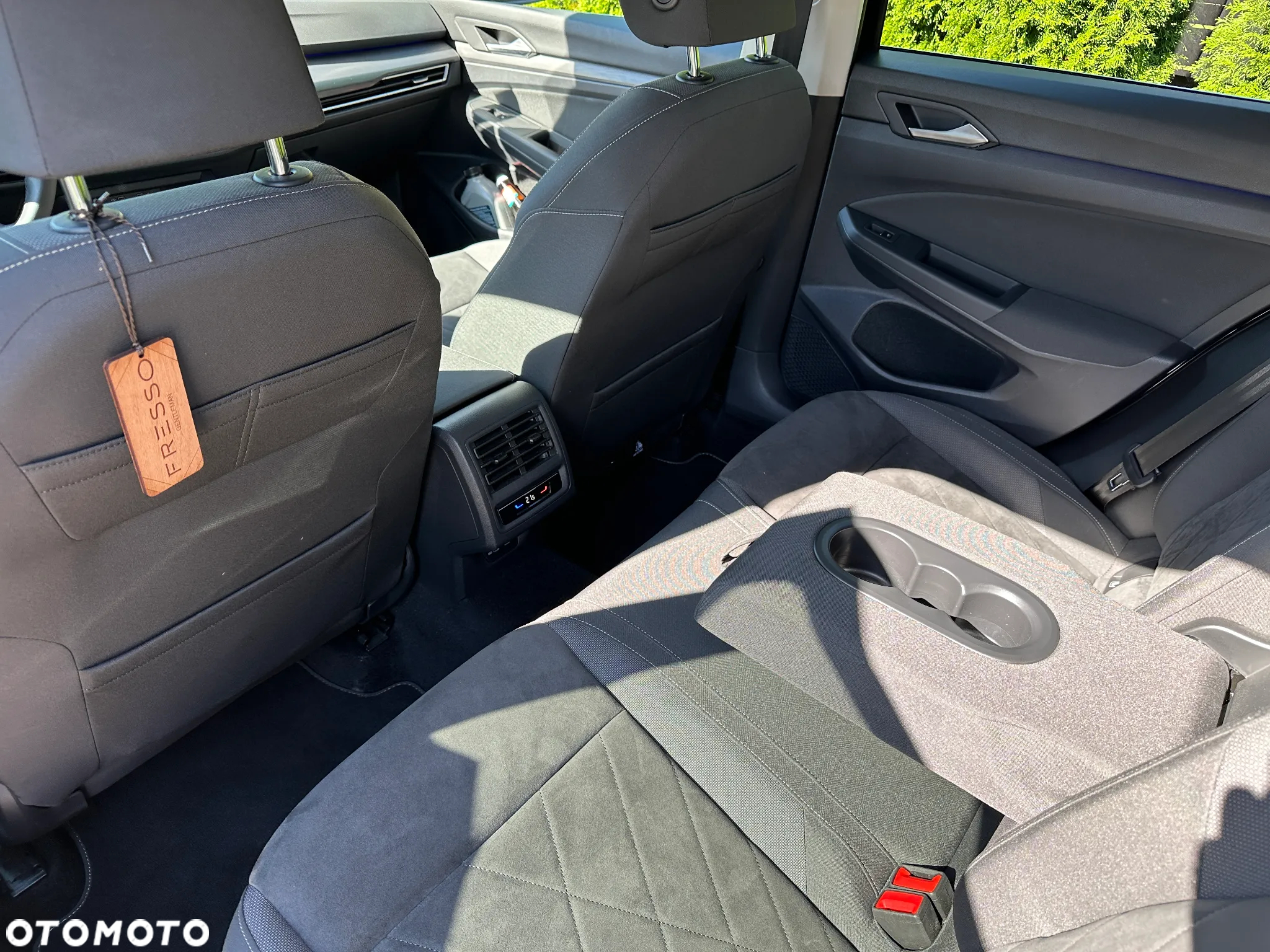 Volkswagen Golf - 19
