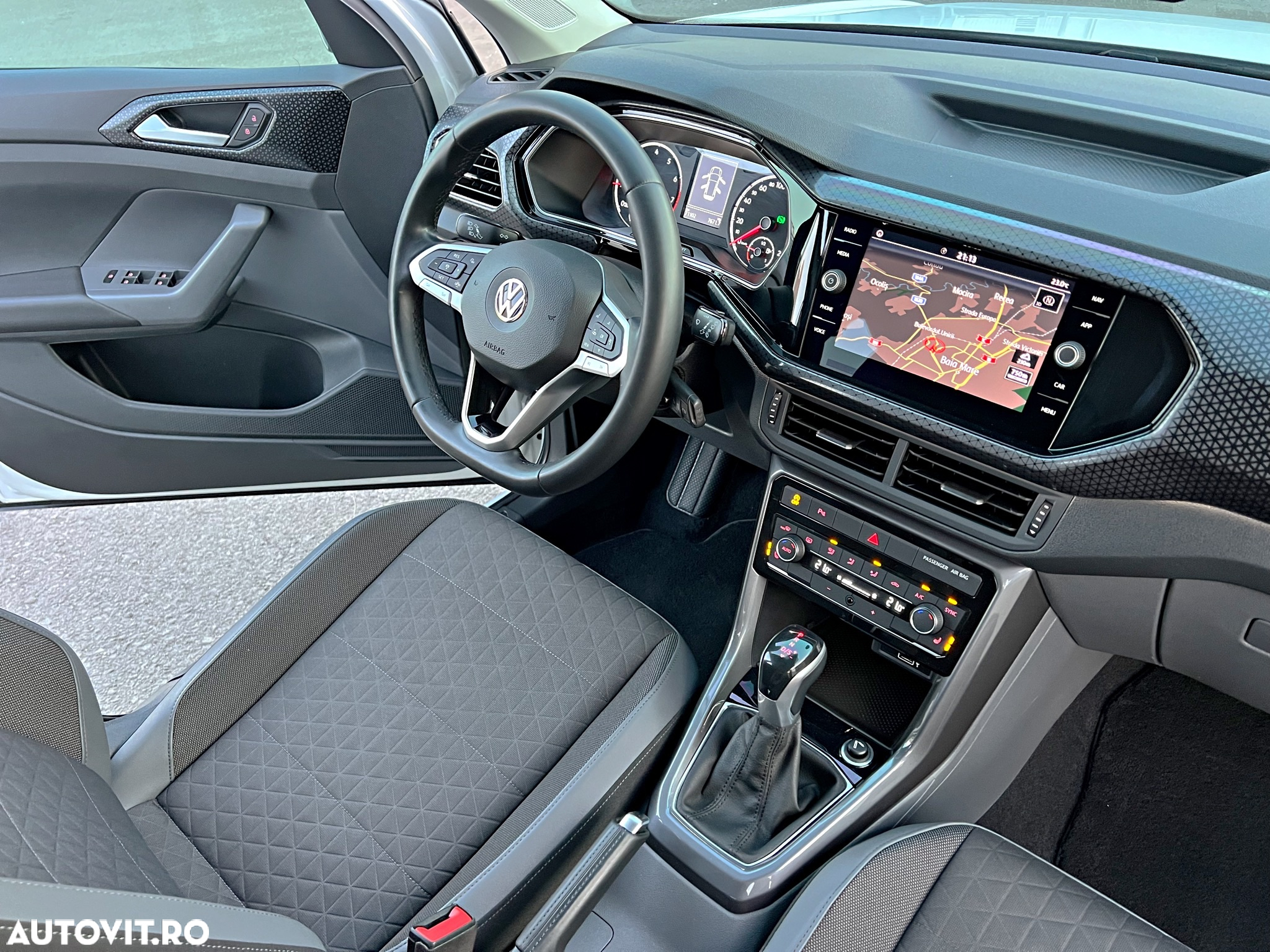Volkswagen T-Cross 1.0 TSI OPF DSG Style - 17
