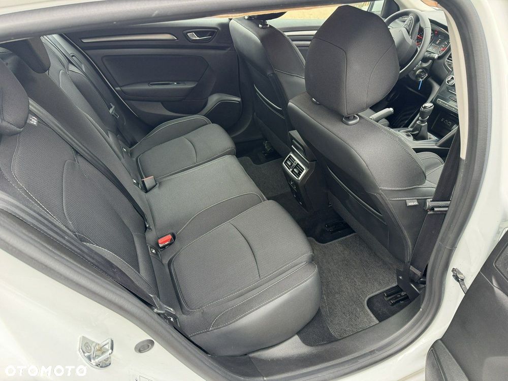 Renault Megane 1.5 Blue dCi Business - 10