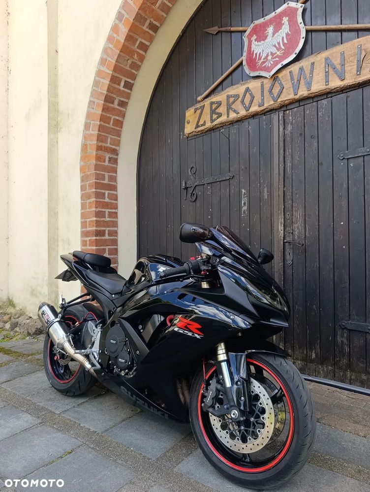 Suzuki GSX-R - 1