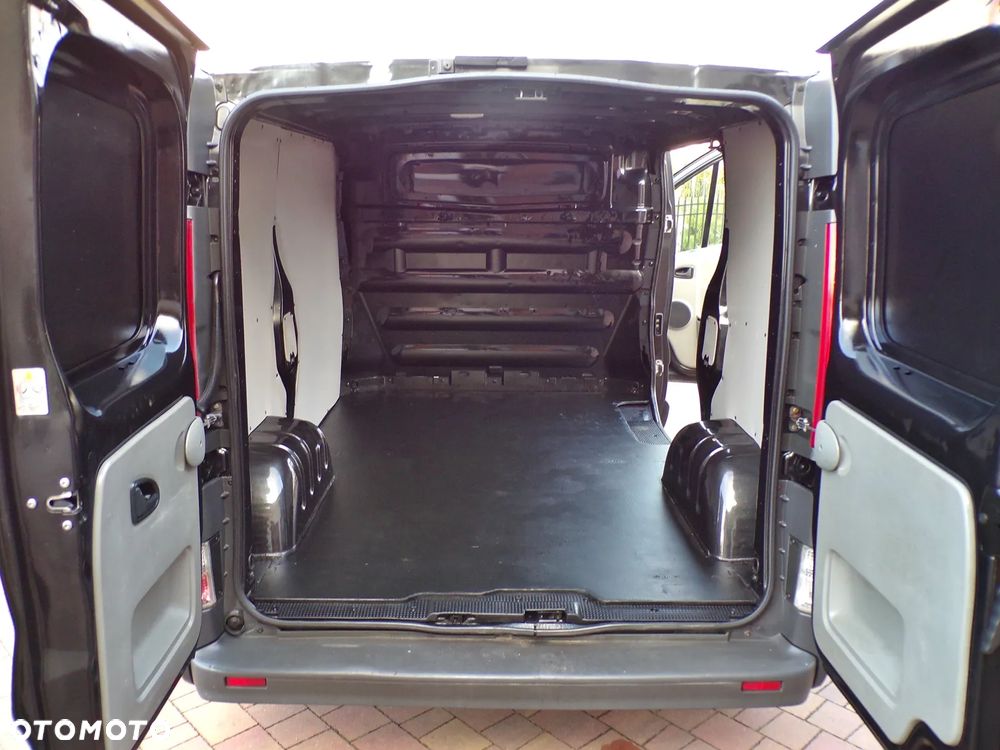 Opel Vivaro - 23