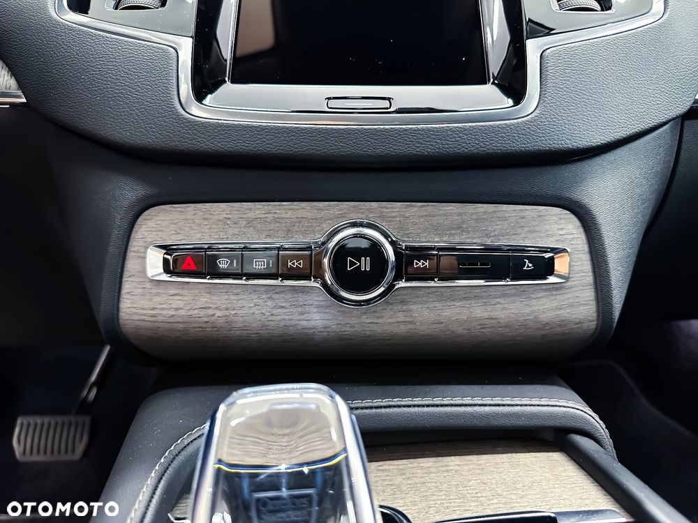Volvo XC 90 - 13