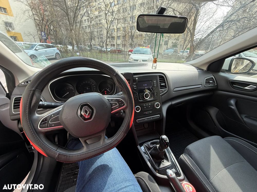 Renault Megane - 11