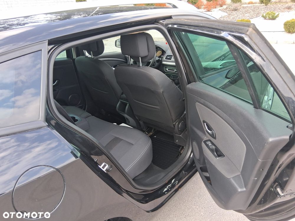 Renault Megane 1.9 dCi FAP Dynamique - 17