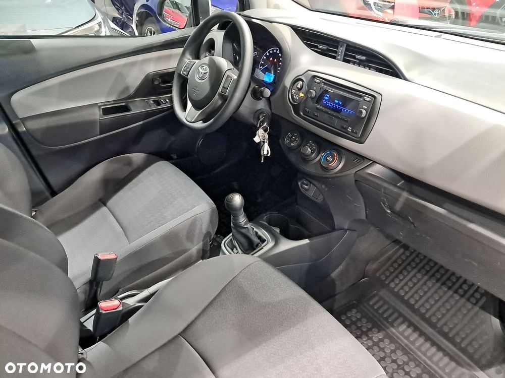 Toyota Yaris - 9
