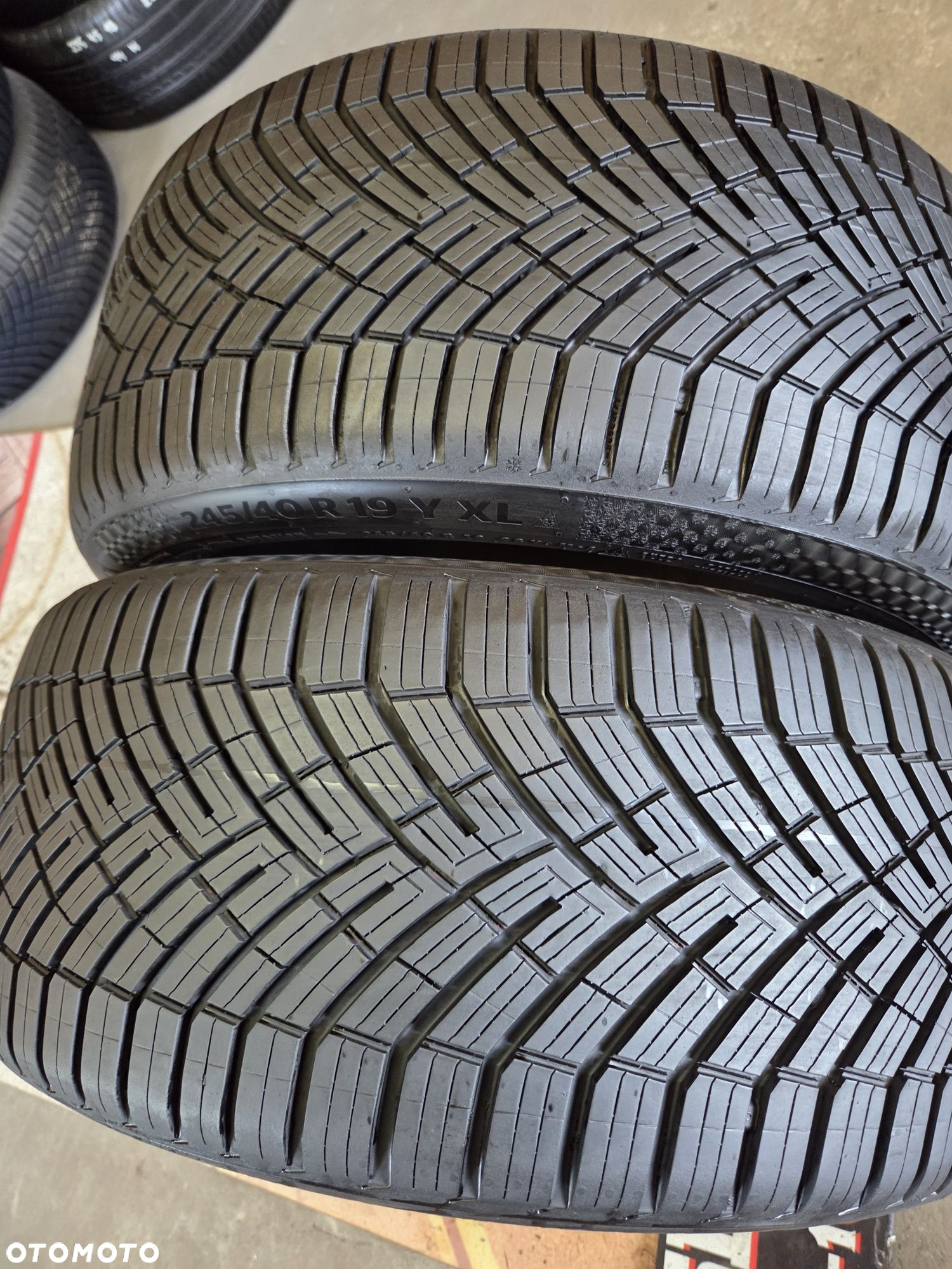opony używane 245/40R19 Continental allseasoncontact 2 - 3