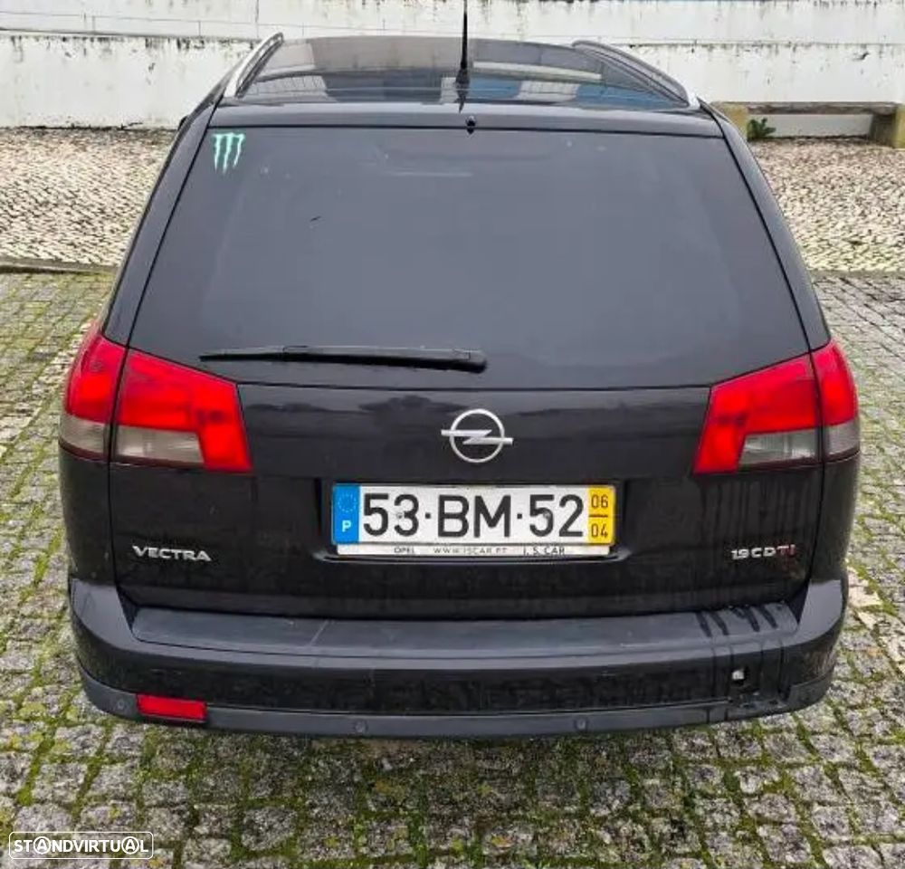 Opel Vectra Caravan - 4