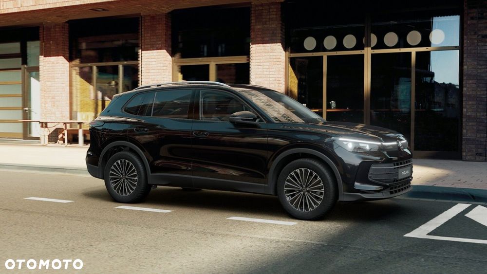 Volkswagen Tiguan - 11